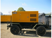 Дизельный генератор JCB G550QS на прицепе